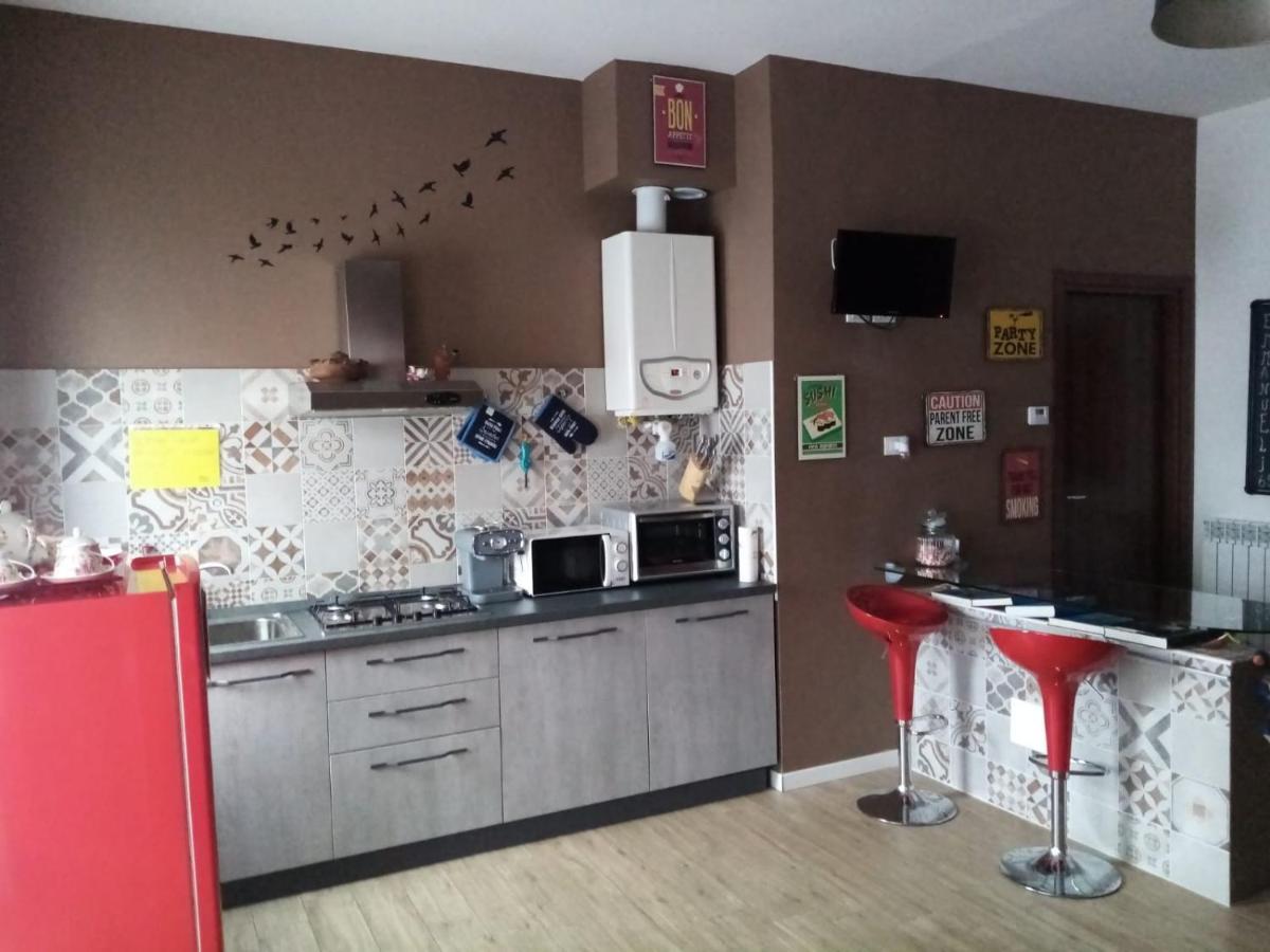 Emmanueli65 Fronte Clinica Per 5 Matrimoniale 2 Singoli 1 Divano Letto П'яченца Екстер'єр фото